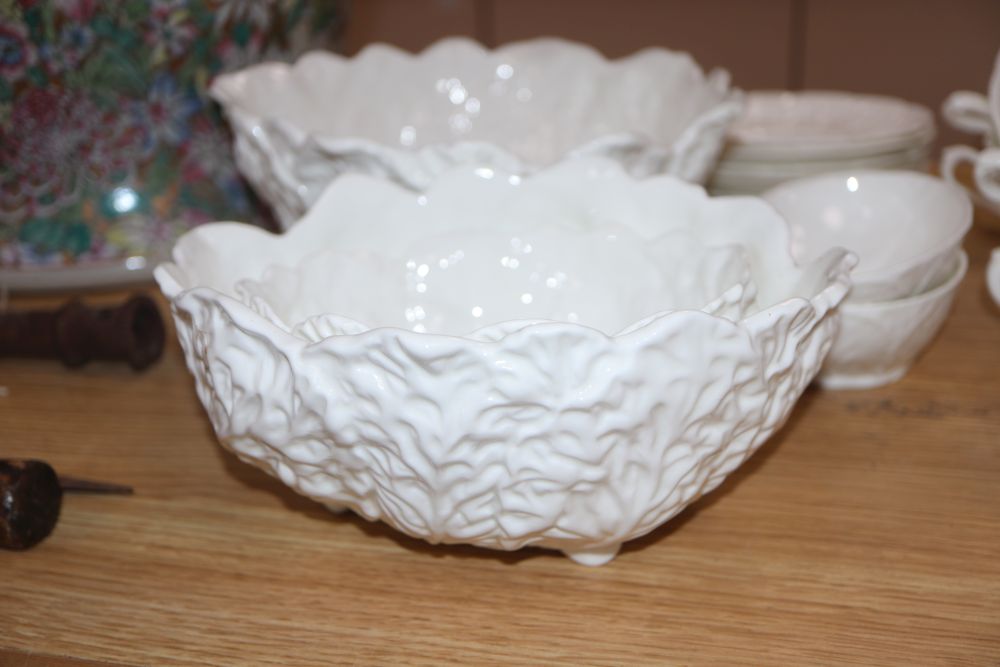 A Coalport cabbage leaf dinner service